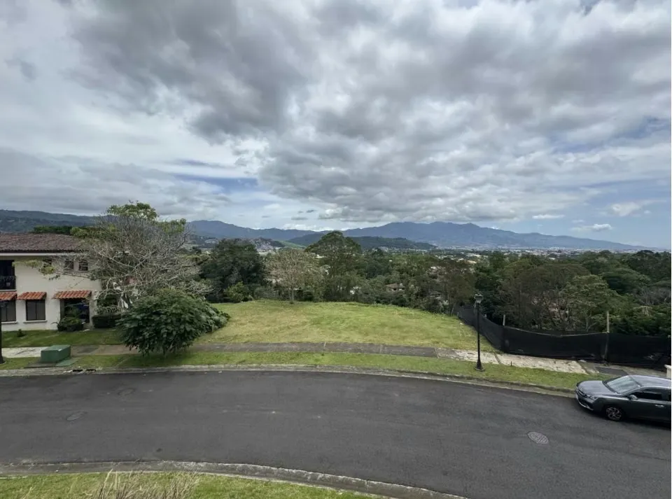 Lot for sale in Curridabat