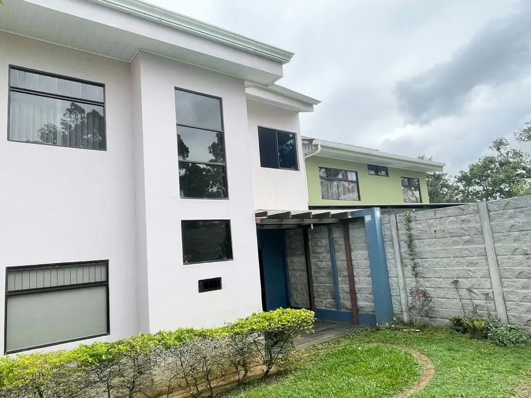 Two-Story Home for Sale in Paraíso, Cartago
