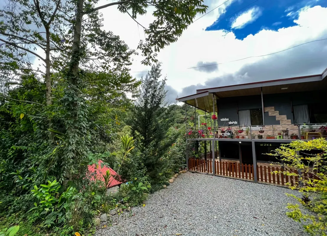 Casa con amplio terreno en Rivas, Perez Zeledon