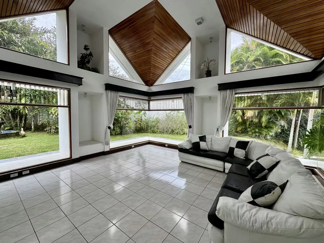 House for sale in Guayabos de Curridabat