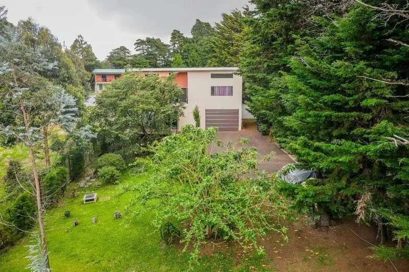 SE VENDE Casa moderna en Residencial El Castillo, Heredia KS