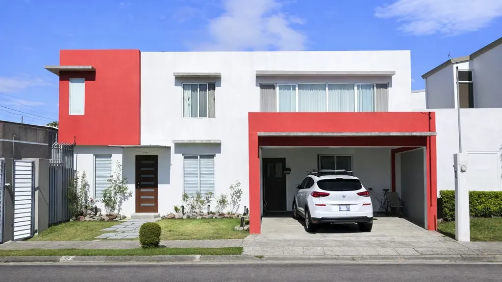 Beautiful House in Condominium - San Francisco de Heredia-1