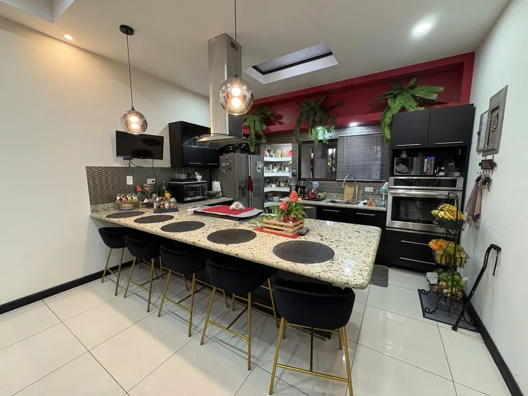 House for sale in San Diego, La Unión Cartago