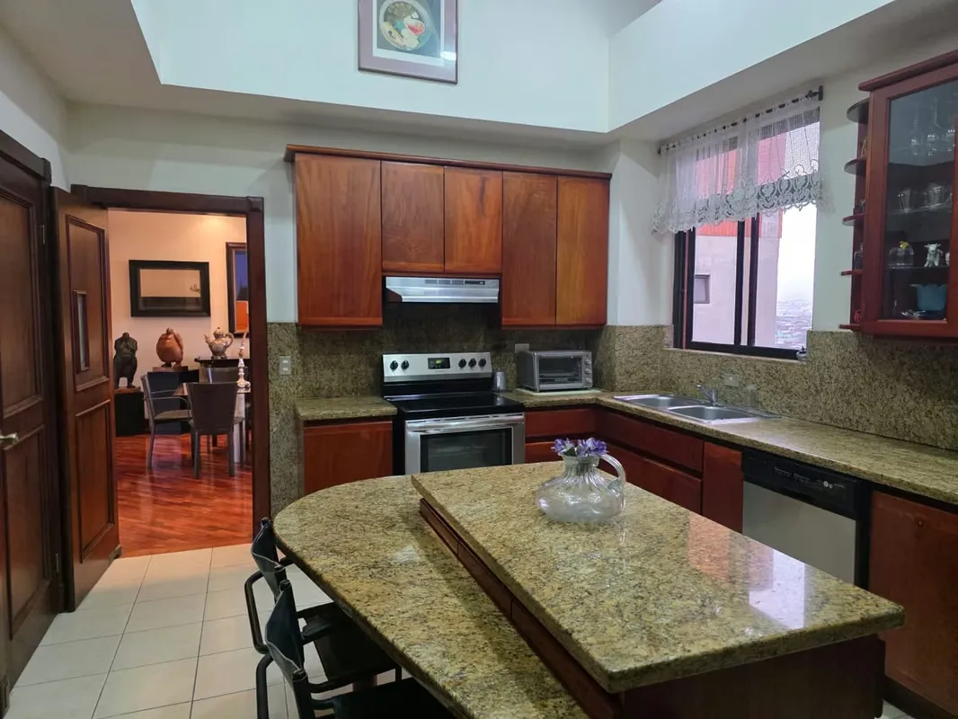 Apartment for Sale – Gran Horizonte Condominium, Escazú