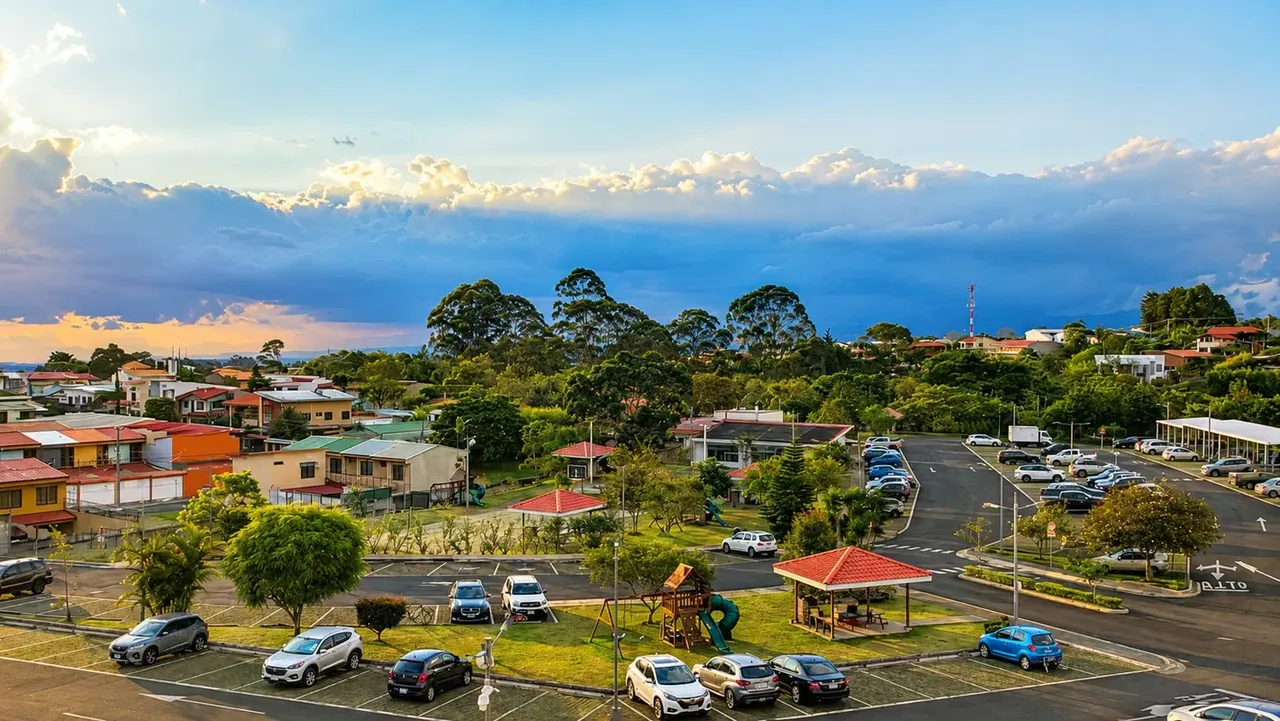 VIVE CON VISTA PANORÁMICA Y AMENIDADES DE PRIMER NIVEL EN GRANADILLA