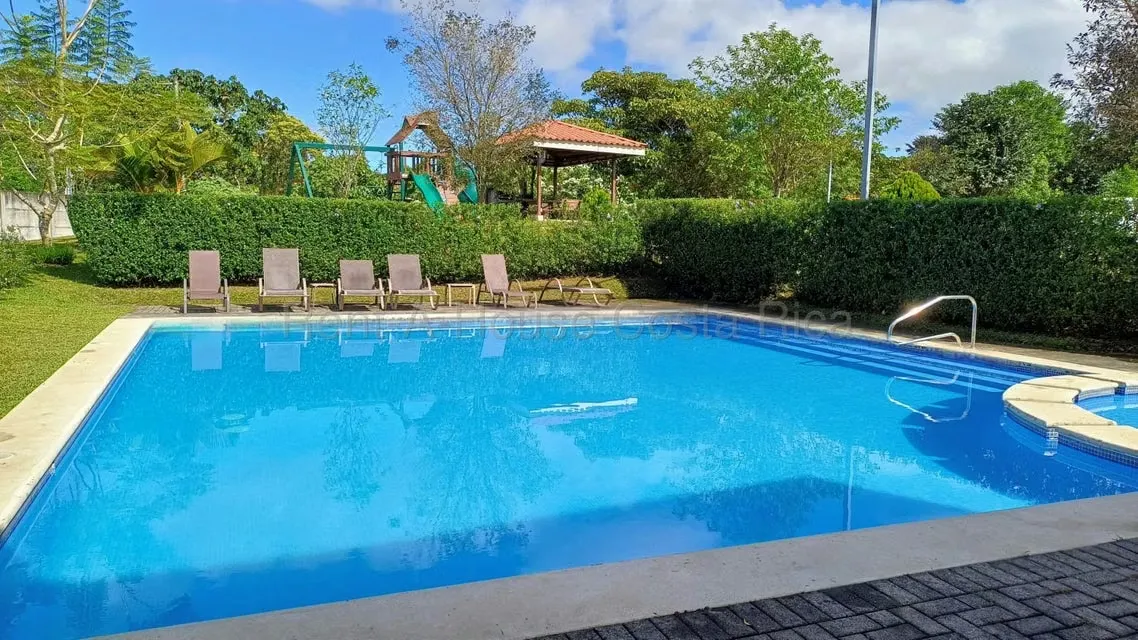 Venta de Apartamento en Torres de Granadilla-Curridabat RZ