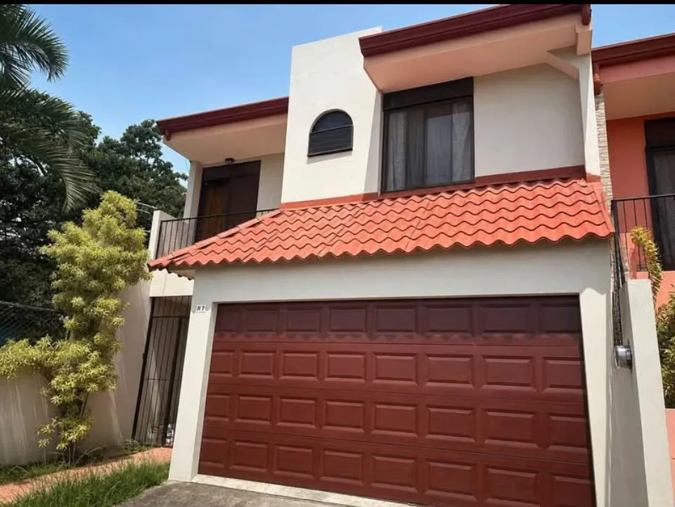Corner Two-Story Home for Sale – Residencial Occidente
