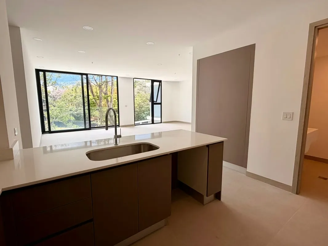 Apartamento de alquiler en Escazú! Torre nueva!