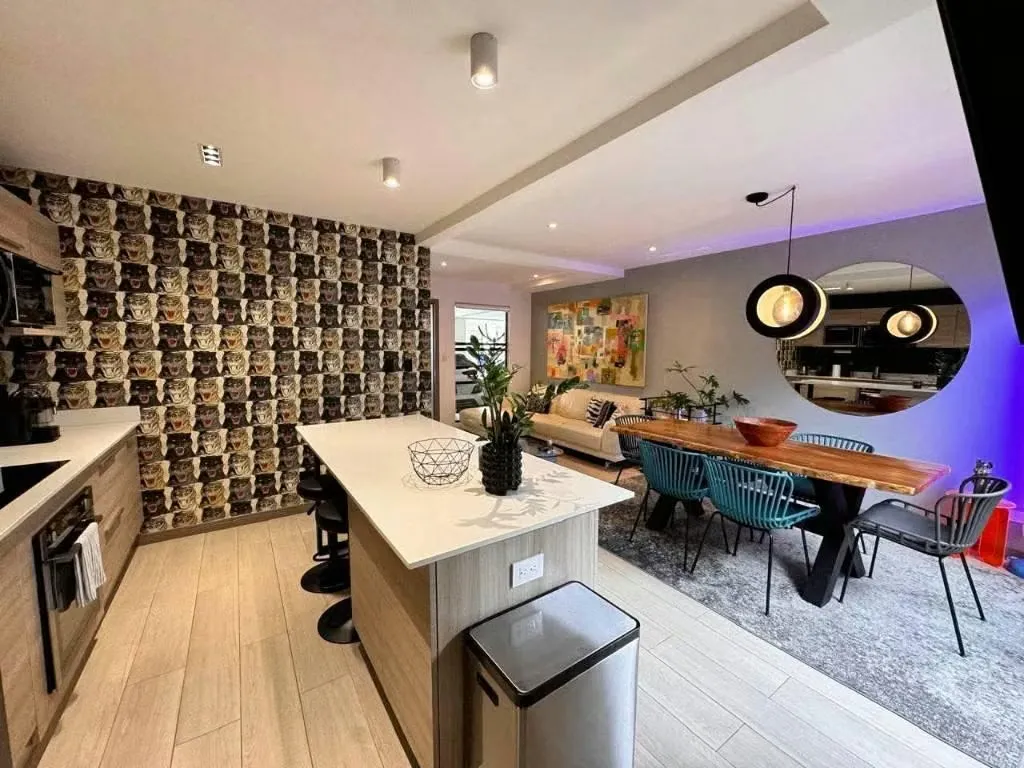 Se Alquila Exclusivo Apartamento en Condominio | Escazú Urbano