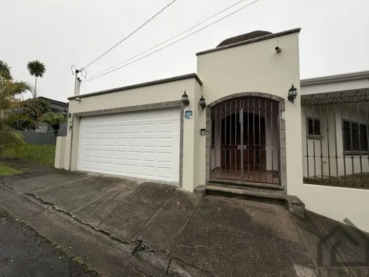 Casa en Curridabat Uso comercial ID 497