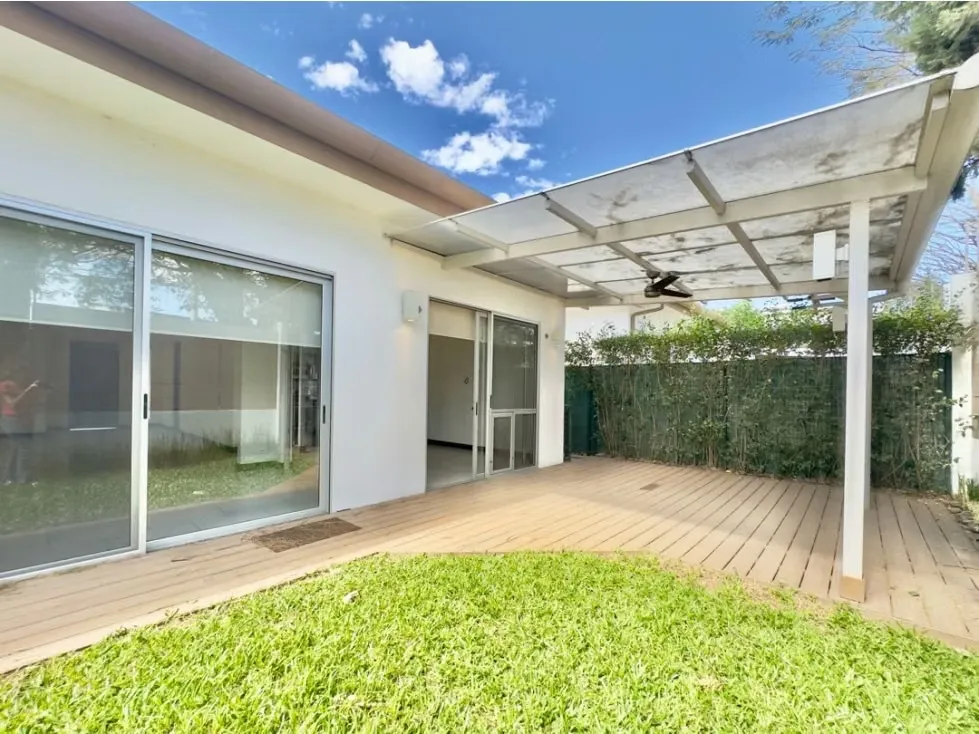 Casa de una planta cerca de Valle del Sol