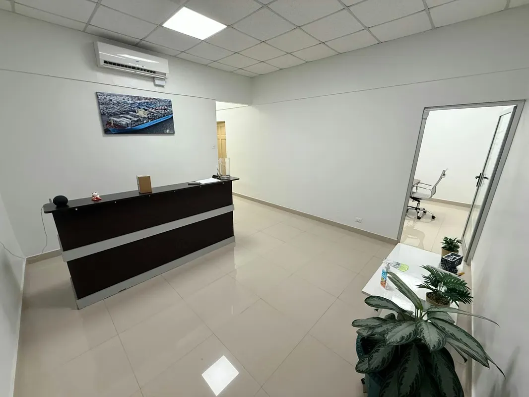 Oficina en Venta de 255 m² | Excelente Ubicación en Santo Domingo de Heredia | $450,000