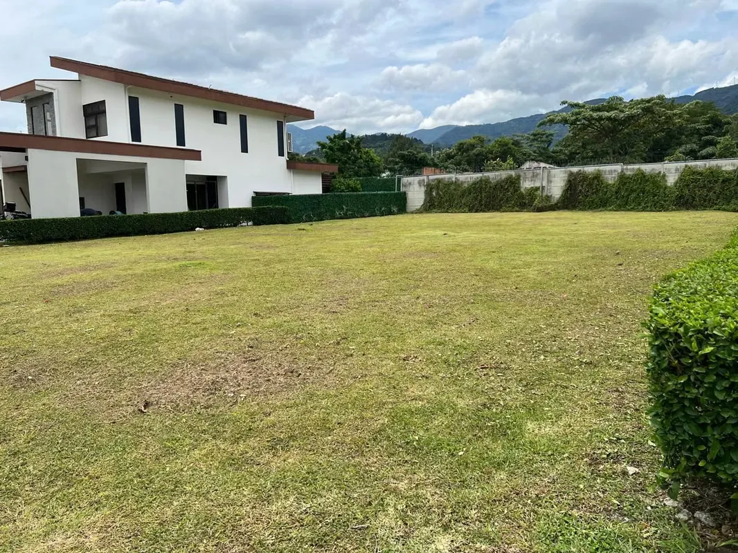 LOT FOR SALE | BOUTIQUE CONDOMINIUM – RÍO ORO, SANTA ANA