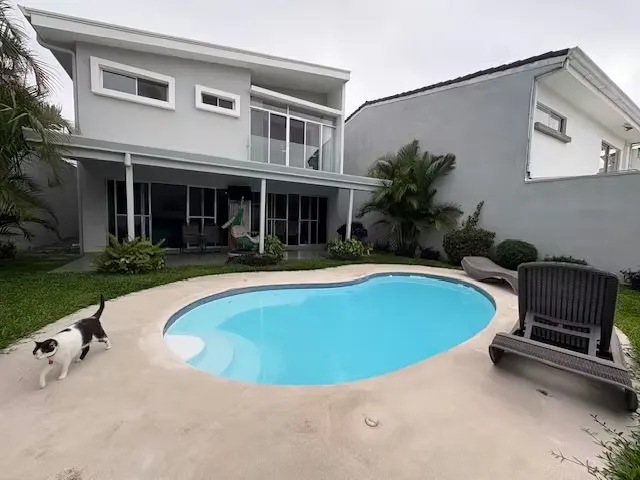 Casa independiente en Venta | Pinar del Rio Guachipelin - Escazu
