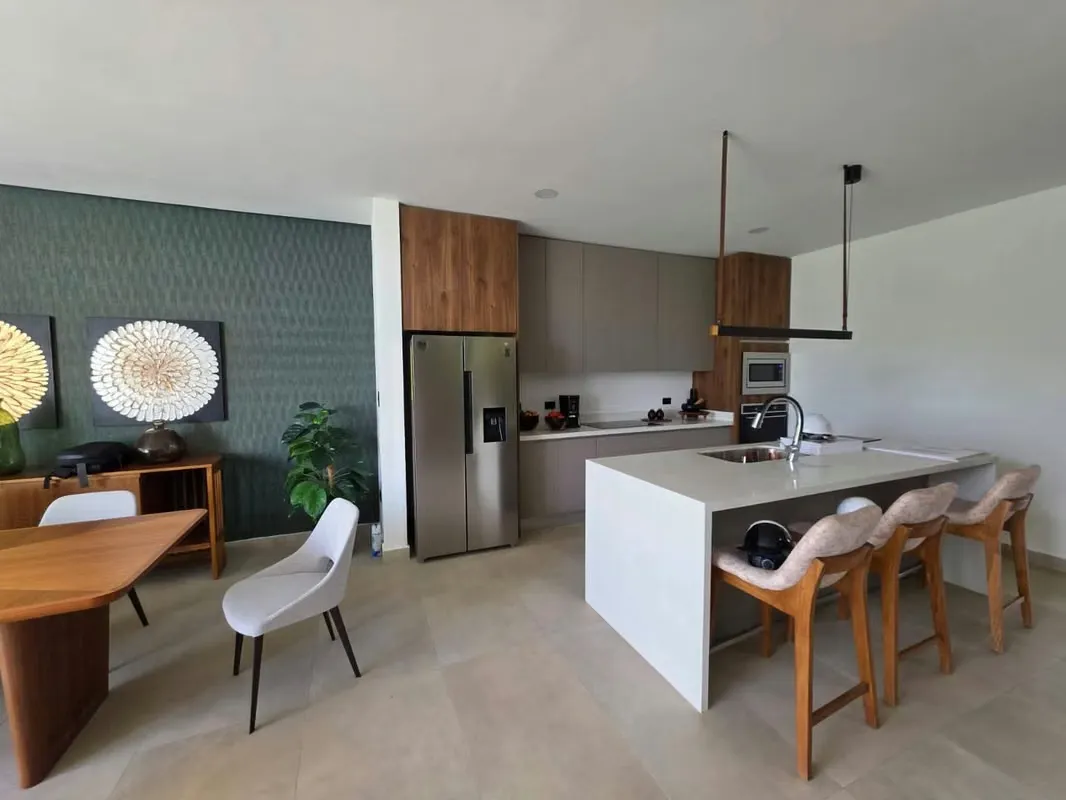 Casa para estrenar en Condominio con Amenidades Exclusivas. Escazú, Guachipelín Norte