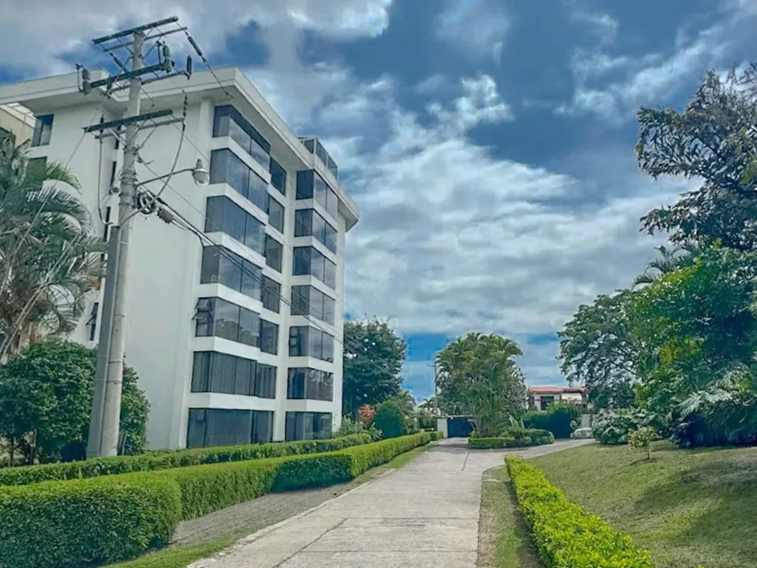 PANORAMIC -VIEW APARTMENT FOR RENT IN BELLO HORIZONTE