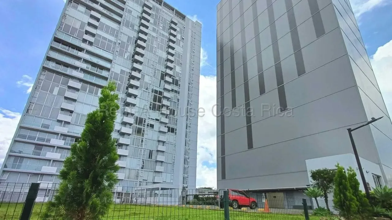 Venta de apartamento en iFreses, Curridabat.