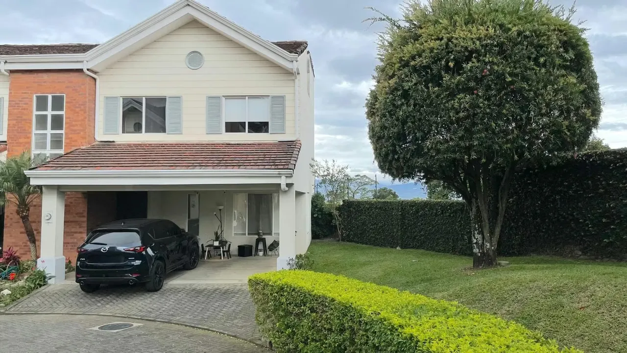 Casa en Venta San Antonio de Escazu