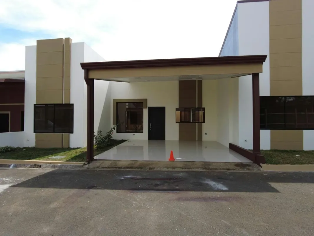 Casa de una planta en San Rafael de Heredia con acabados modernos y excelente ubicación #26-159 GS
