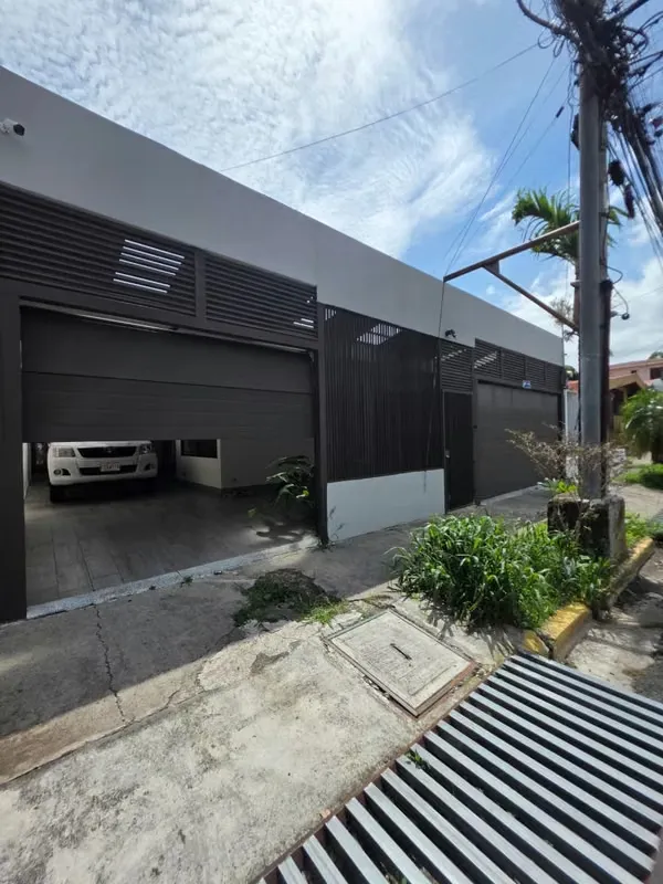 HOUSE FOR RENT IN ROHRMOSER