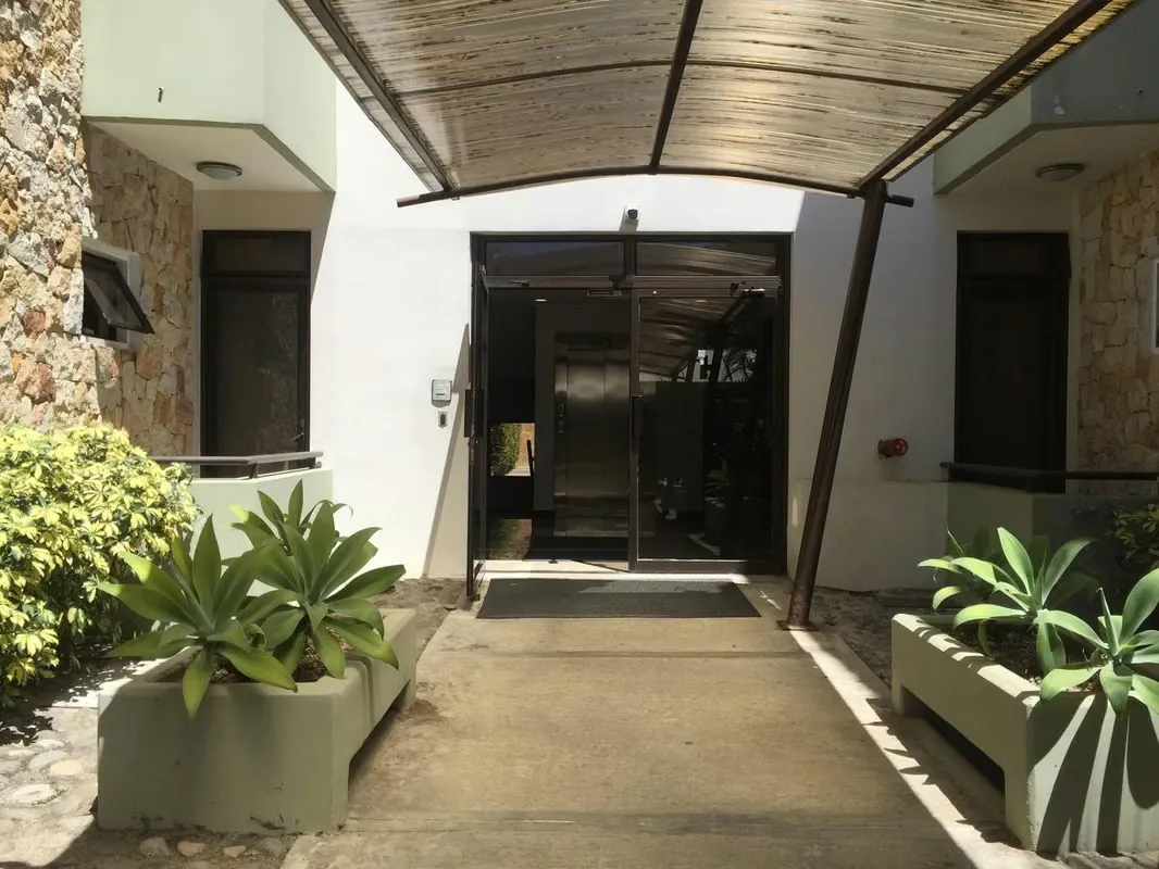 Venta apartamento con mezzanina, balcón y amenidades #26-982 GS