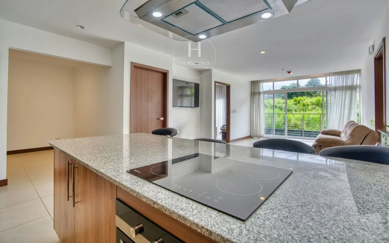 Apartamento en Venta Condominio Vía Natura en Curridabat con Vista a la NJA1367