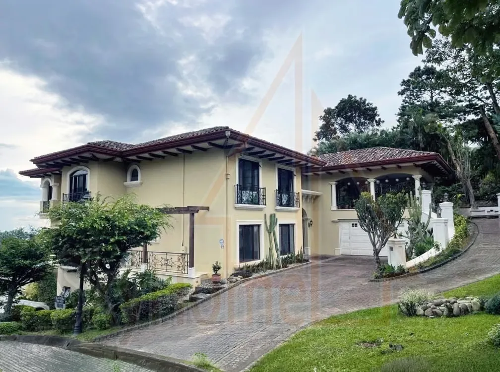 258 / Apartamento / Alquiler / Santa Ana - Pozos / Villa Real / Vista panorámica / Lujo / Amenidades