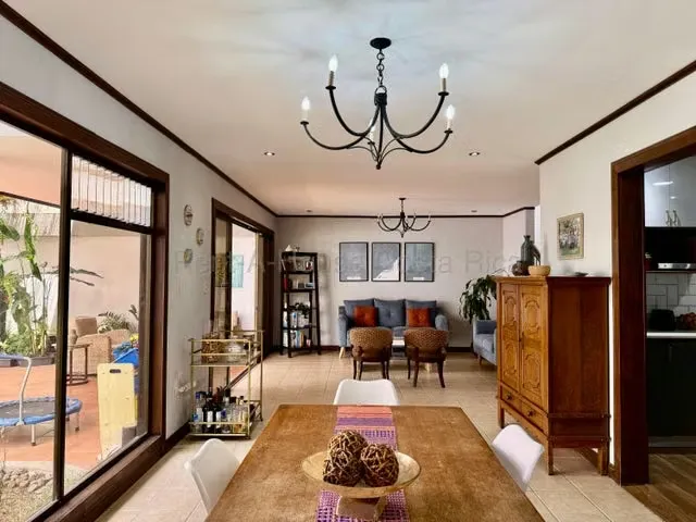 **Casa en Venta | Residencial Ayarco Este, Curridabat**