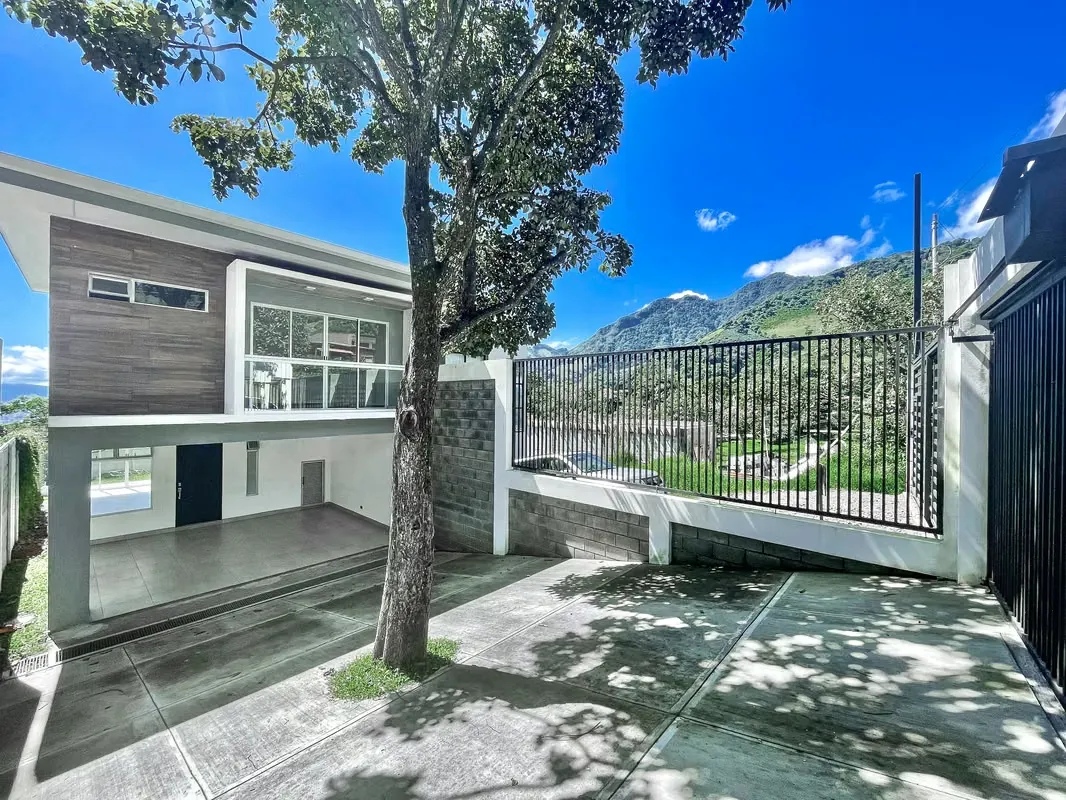 Casa Emerald Heights Escazu home for sale on mountain side